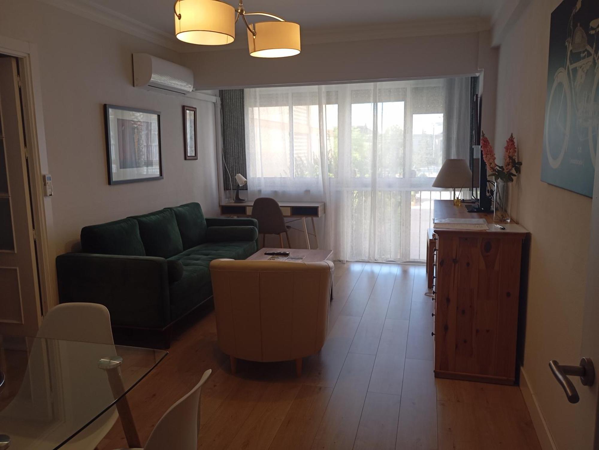 Apartamento Celia Севиля Екстериор снимка